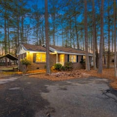 3 mi Downtown Spartanburg | Cozy+Modern | Pets OK - Holiday Home