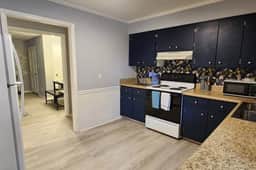 2BR Near Sherman College | Wi-Fi + Washer/Dryer - Image 4