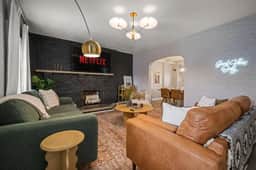 4-bedroom house in charming Oak Hill with WiFi, AC. Relax and enjoy - Image 3