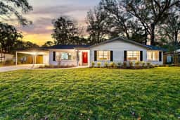 5 min UF | EV Charge | Pool | Hot Tub | Game Room. - Image 3