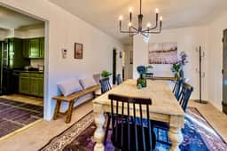 17 Min to NRG | Grill | Huge Yard | Private | Cozy - Holiday Home - Image 2
