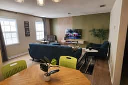 Convenient 2BR | Fast Wi-Fi + Full Kitchen - Image 4