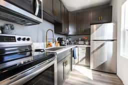 Steps to Restaurants – Patio, A/C & Wi-Fi - Image 3