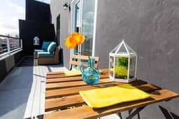 Steps to Restaurants – Patio, A/C & Wi-Fi - Image 5