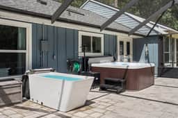 4BR | Hot Tub | Cold Plunge | Games | Sleeps 16 - Image 5