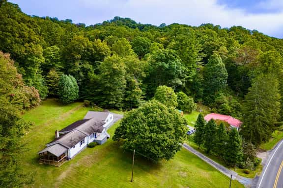 17 Min to NRG | Grill | Huge Yard | Private | Cozy - Holiday Home - Image 1