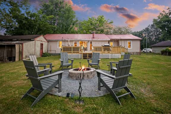 10min to NRG | Hot tub | Sauna | Firepit | 4br 3ba - Holiday Home - Image 1