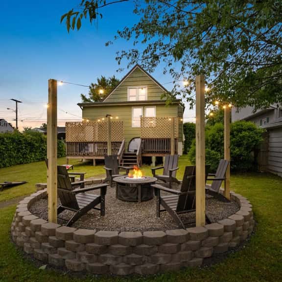 9mi To NRG | Game Room | Hot Tub | Firepit | Grill - Holiday Home - Image 1