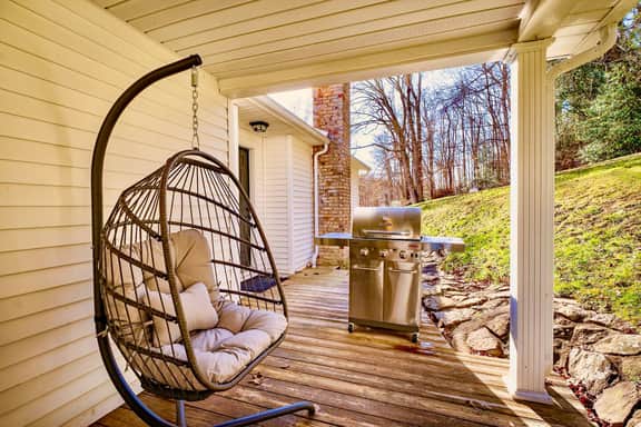 17 Min to NRG | Grill | Huge Yard | Private | Cozy - Holiday Home - Image 5