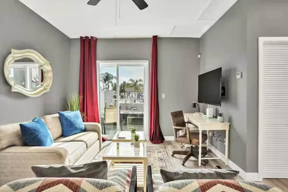 Stylish 2-Bedroom w/2 Balconies in Walkable Area - Image 5